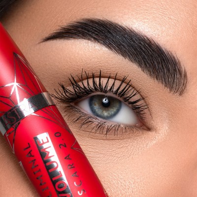 Mascara per ciglia perfettamente definite e volumizzate allo stesso tempo